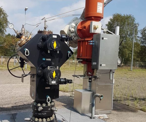 Exxon Solidblock mit Schnellschluss (1)_Zuschnitt
